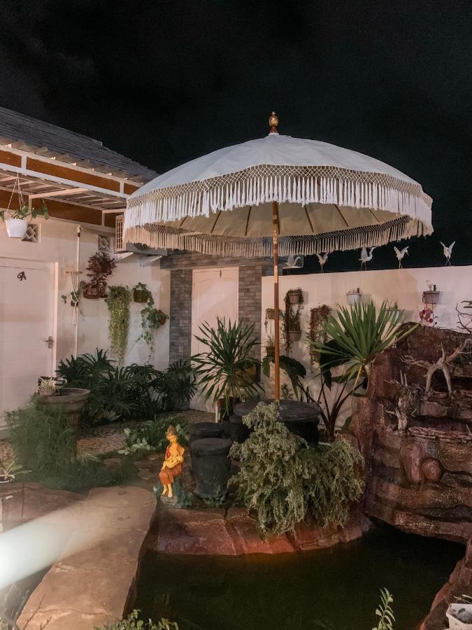 Tropical Paradiso Homestay Banyuwangi  Exteriér fotografie